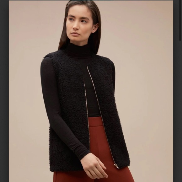 Aritzia Wilfred Black Chatou Vest | Size S - Picture 2 of 6